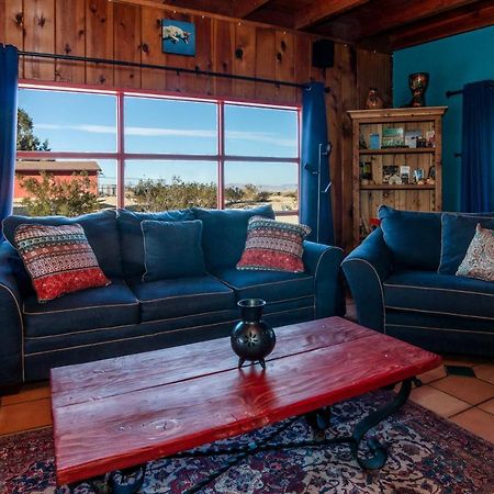 Chuck'S Cabin In A Joshua Tree Community Twentynine Palms Εξωτερικό φωτογραφία