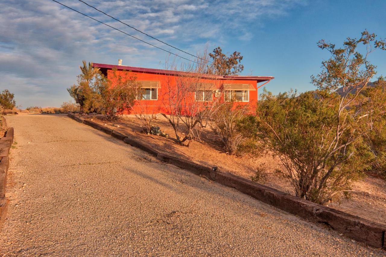 Chuck'S Cabin In A Joshua Tree Community Twentynine Palms Εξωτερικό φωτογραφία