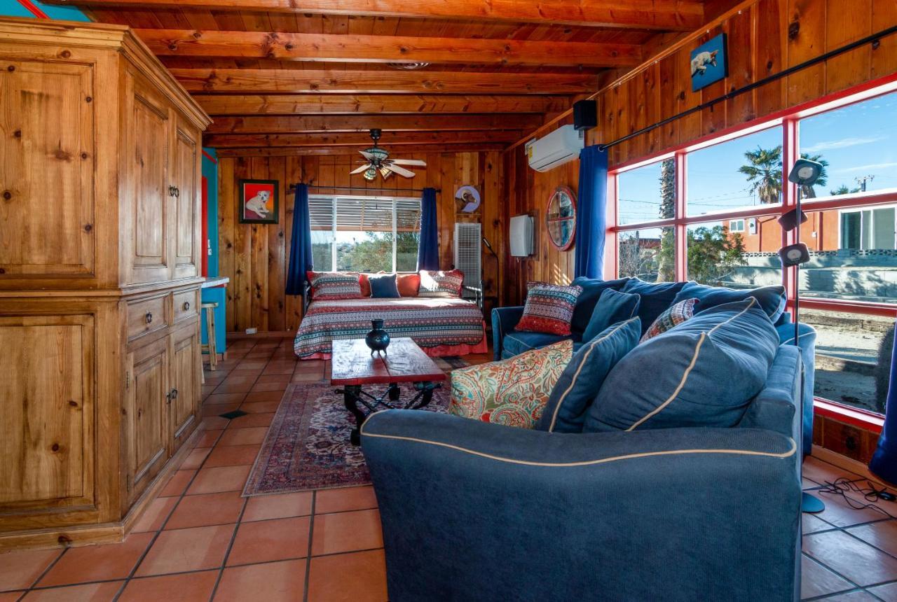 Chuck'S Cabin In A Joshua Tree Community Twentynine Palms Εξωτερικό φωτογραφία